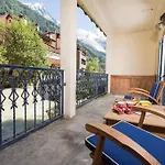 Lou Lou - Year Chamonix